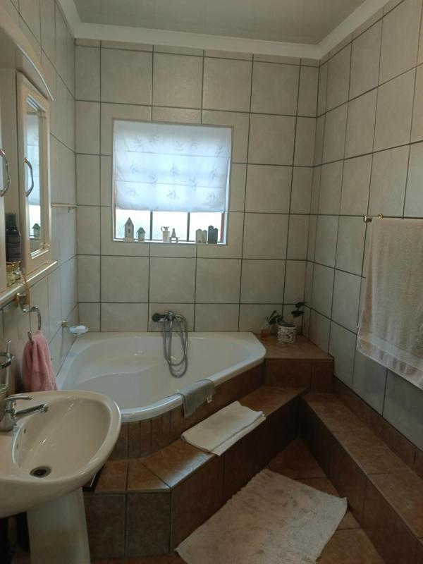 3 Bedroom Property for Sale in Vaalpark Free State